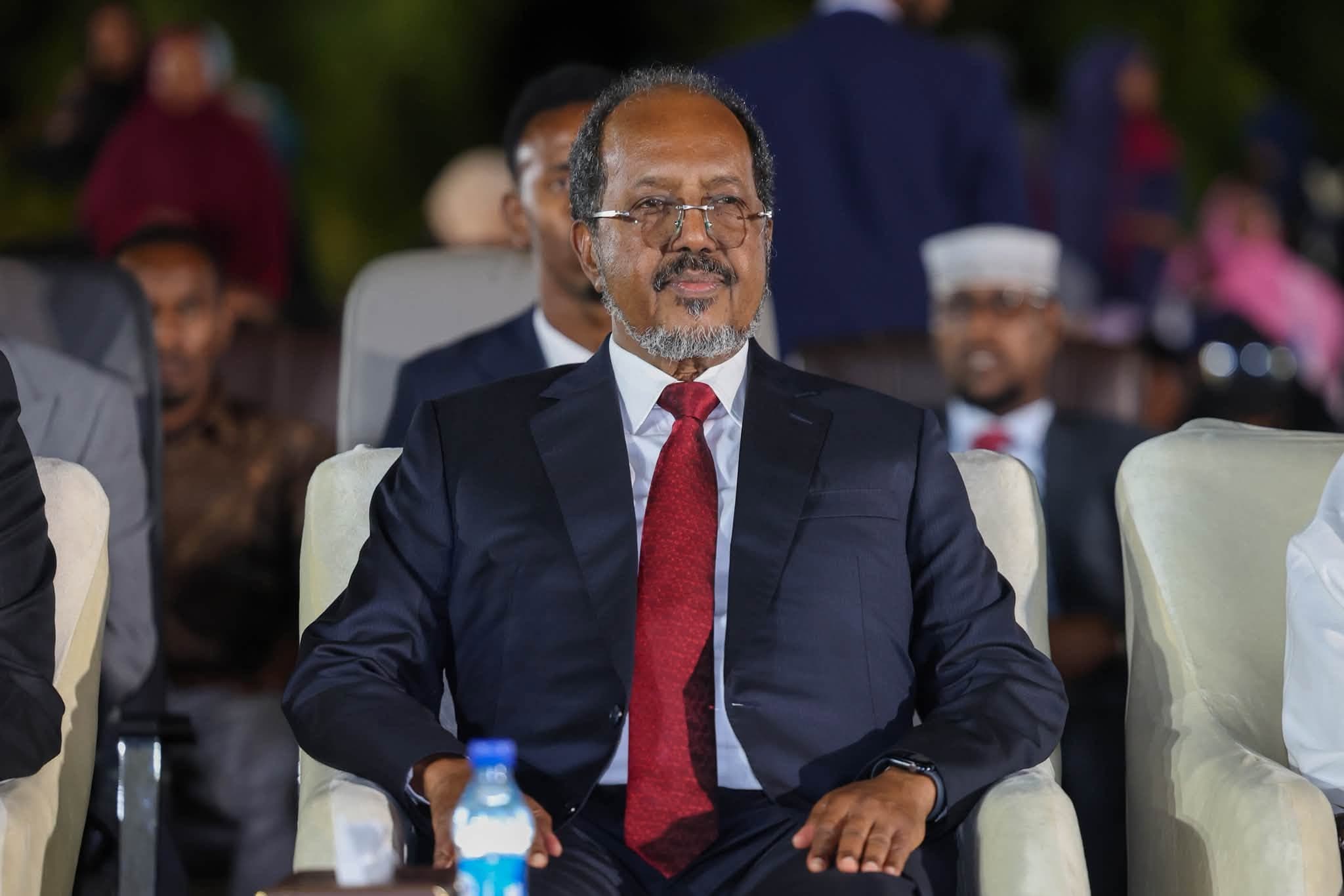 Xasan Sheekh oo iska fogeeyay inuu doonayo inuu dumiyo nidaamka federaalka Soomaaliya