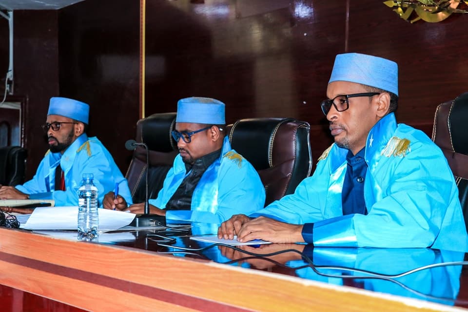 Dhageysiga dacwad musuq-maasuq oo lasoo gabagabeeyay