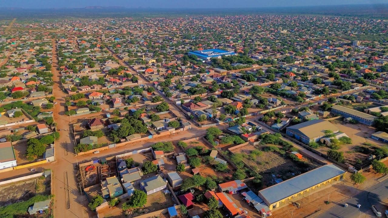 Dhagaxbuur oo Laga Hirgaliyey Warshad Biyo oo Qiimaheedu Yahay $980,000