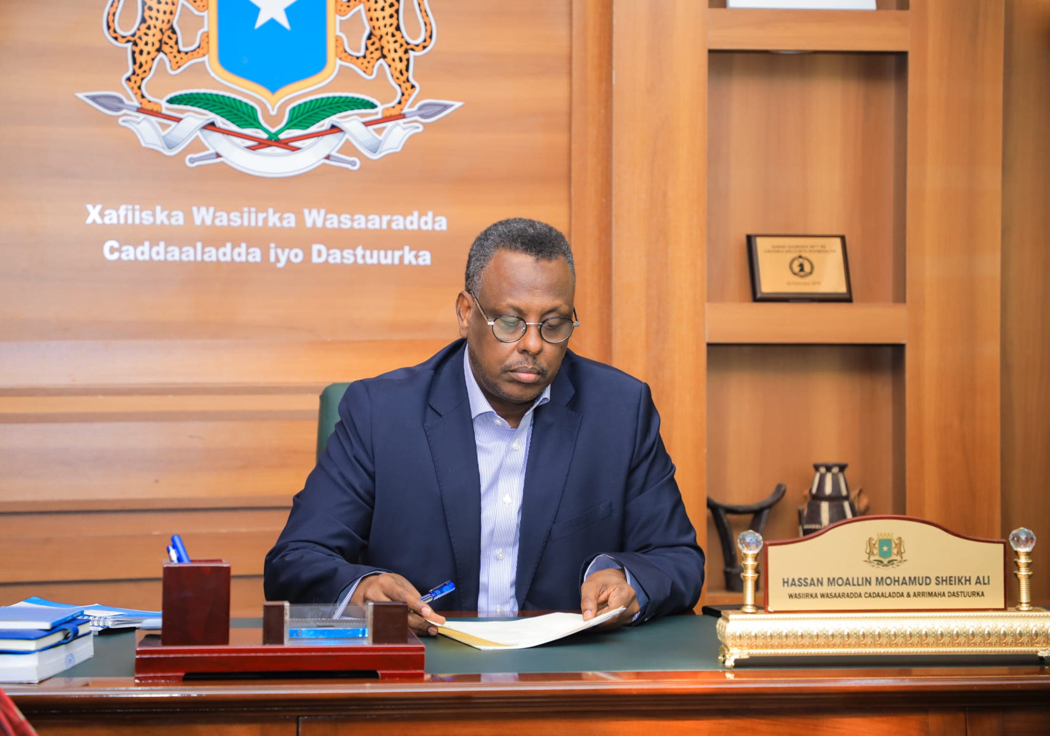 Waa maxay Saddexda Gef ee Wasiirka Caddaaladdu Raalligelinta ka bixiyay?