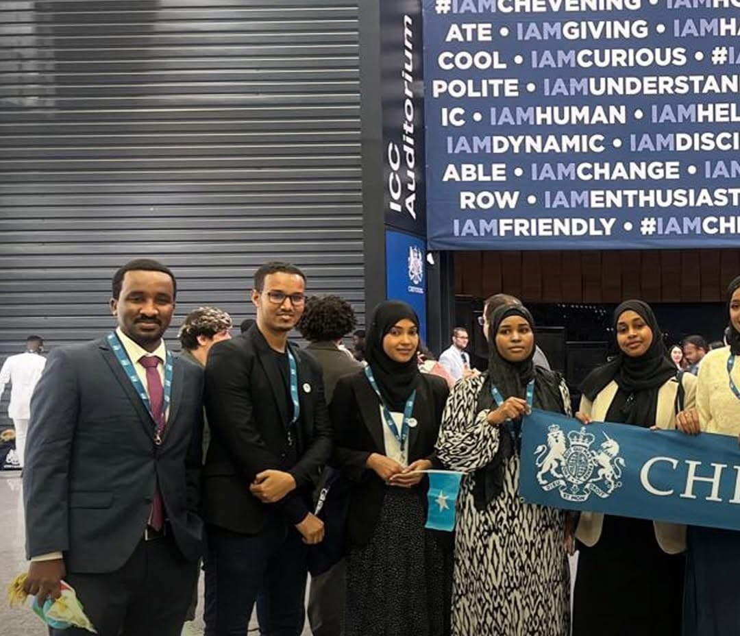 Boqortooyada Ingiriiska oo furtay codsiyada deeqaha waxbarasho ee Chevening ee Soomaalida