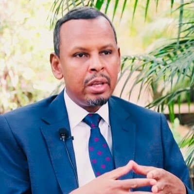 M/weyne Xasan iyo Xukuumaddu Xildhibaan Fawsiya cimaamad ha saareen
