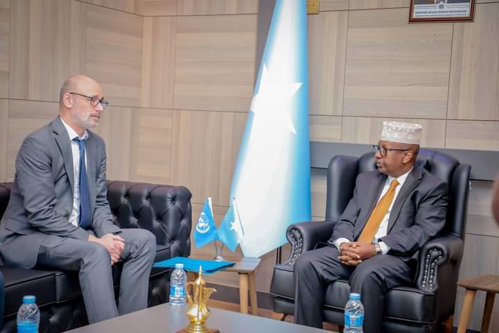 Soomaaliya iyo QM oo kala hadlay hindisayaasha iskaashiga