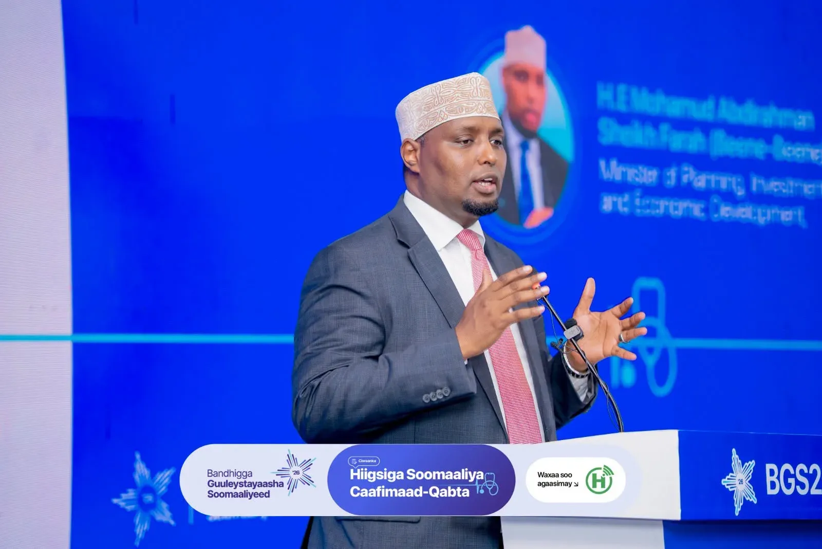Wasiirka Qorsheynta Soomaaliya oo bogaadiyay doorka Hormuud ee horumarinta dhaqaalaha