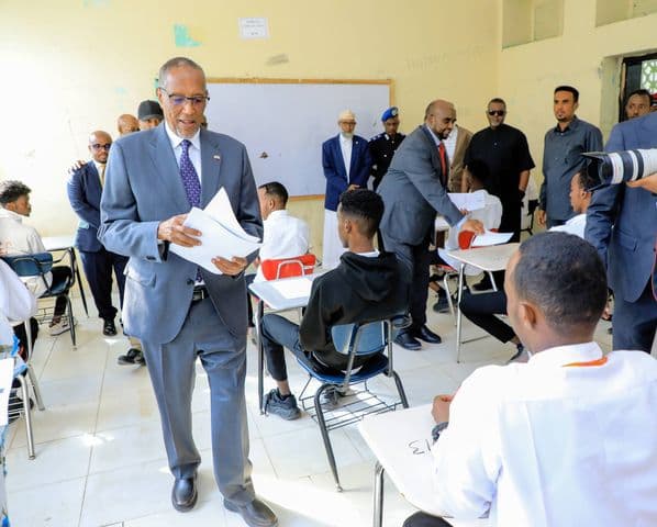Biixi oo daah-furay imtixaanaadka shahaadiga Somaliland