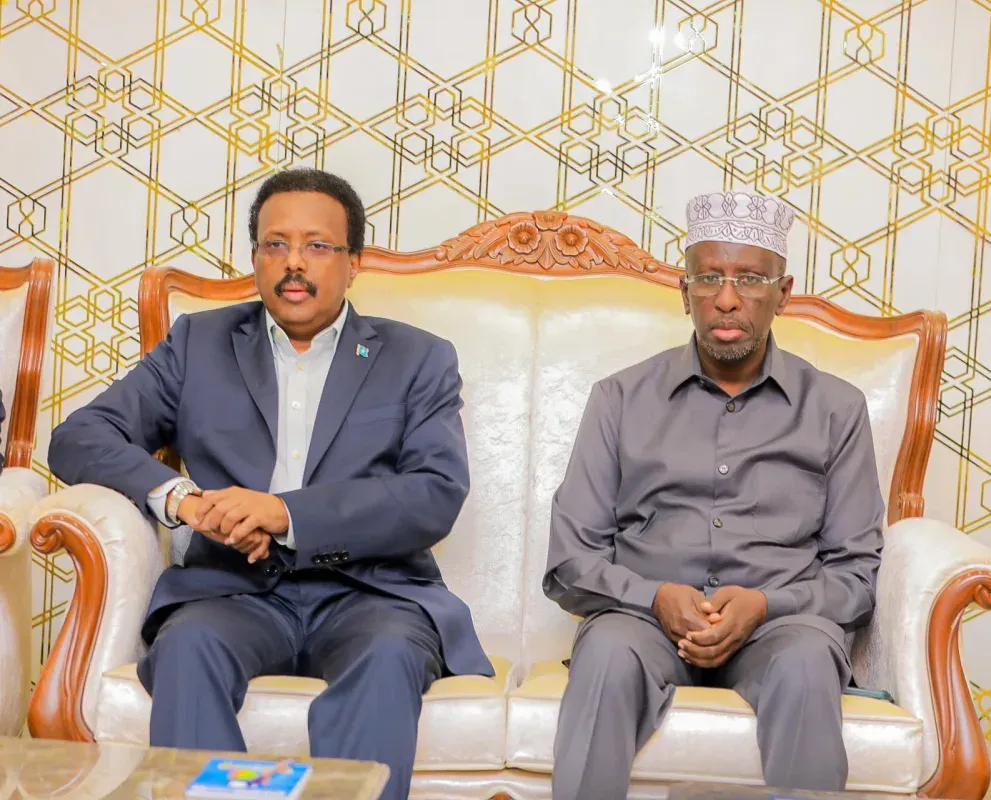 Golaha Mustaqbalka oo iska fogeeyay kulan Khamiistii dhex maray Shariif iyo Farmaajo