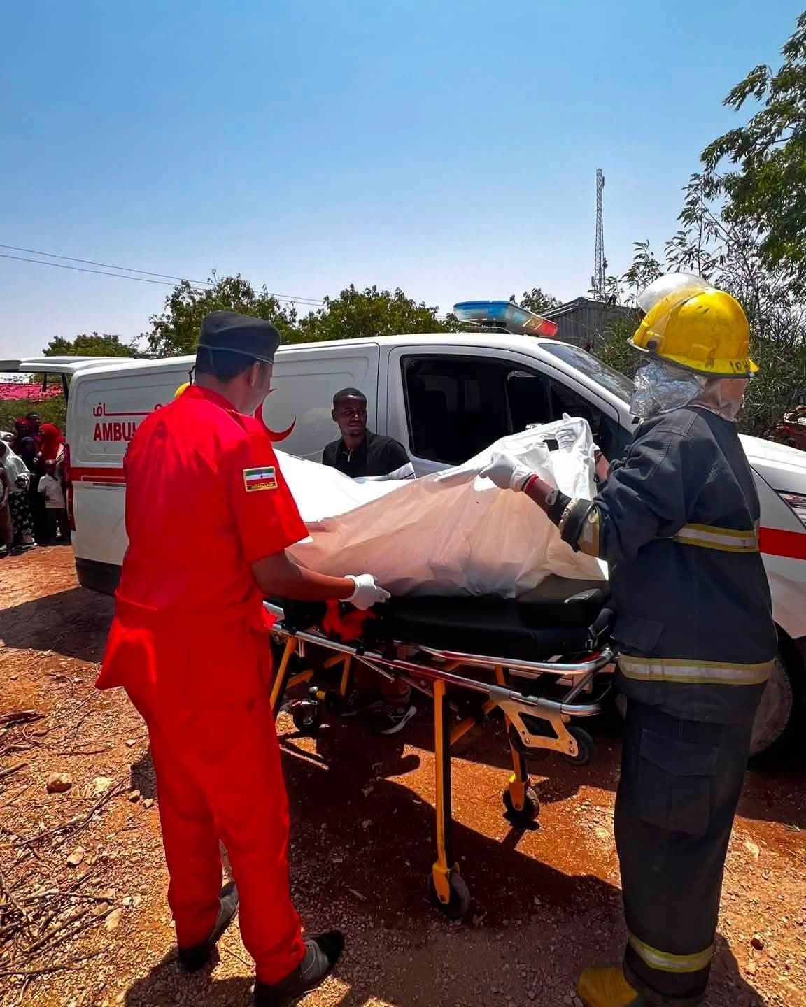 Laba carruur ah oo ku geeriyootay dab ku qabsaday xero barakacayaal oo Hargeysa ku taalla