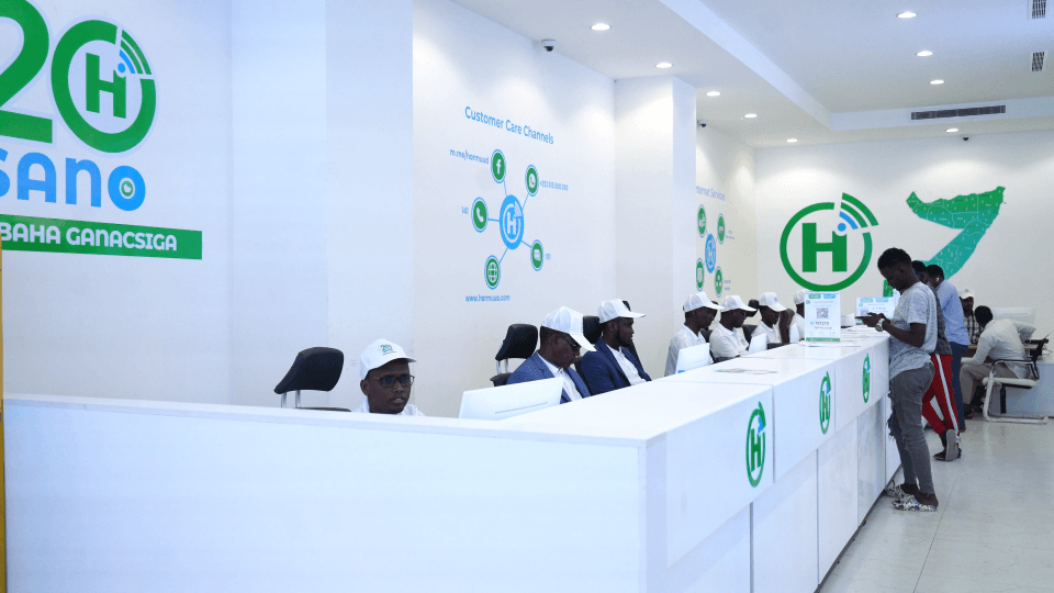 Howlwadeenada Shirkadda Hormuud oo ku guda jira shaqadooda 