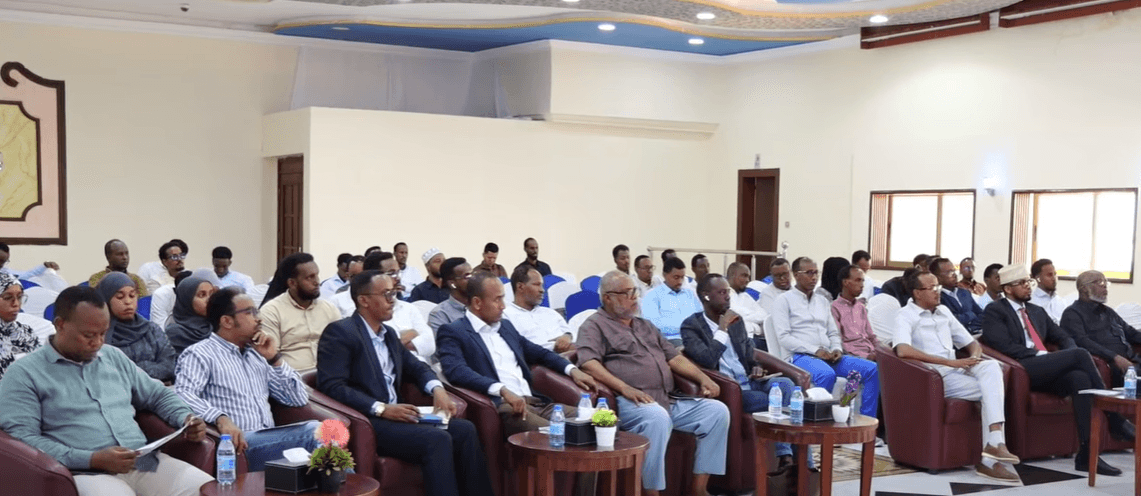 Miisaaniyadda Soomaaliya ee 2027 oo diiradda lagu saarayo kordhinta dakhliga gudaha