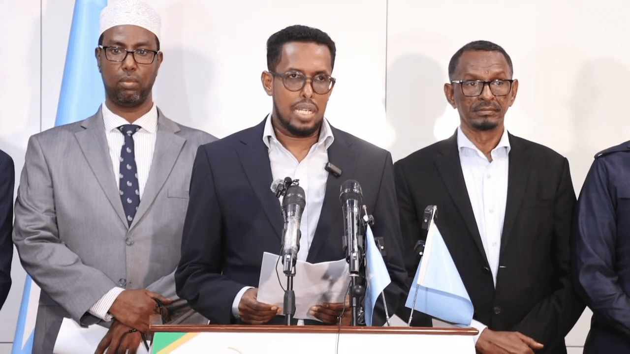 Saddexda xisbi mucaarad ee Samadoon, Dhulka Hooyo, iyo Xaqsoor oo ku dhawaaqaya inay ka baxeen wadahadalladii doorashada ee ay la lahaayeen dowladda federaalka Soomaaliya.