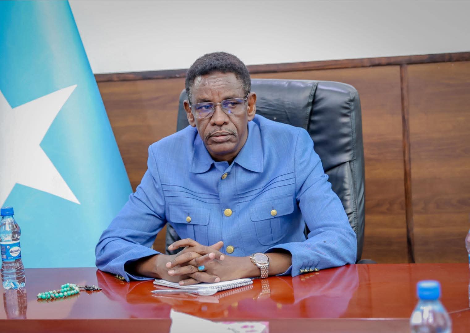 Dowladda Soomaaliya oo qorsheynaysa dhimista ilaalada hubeysan ee mas’uuliyiinta