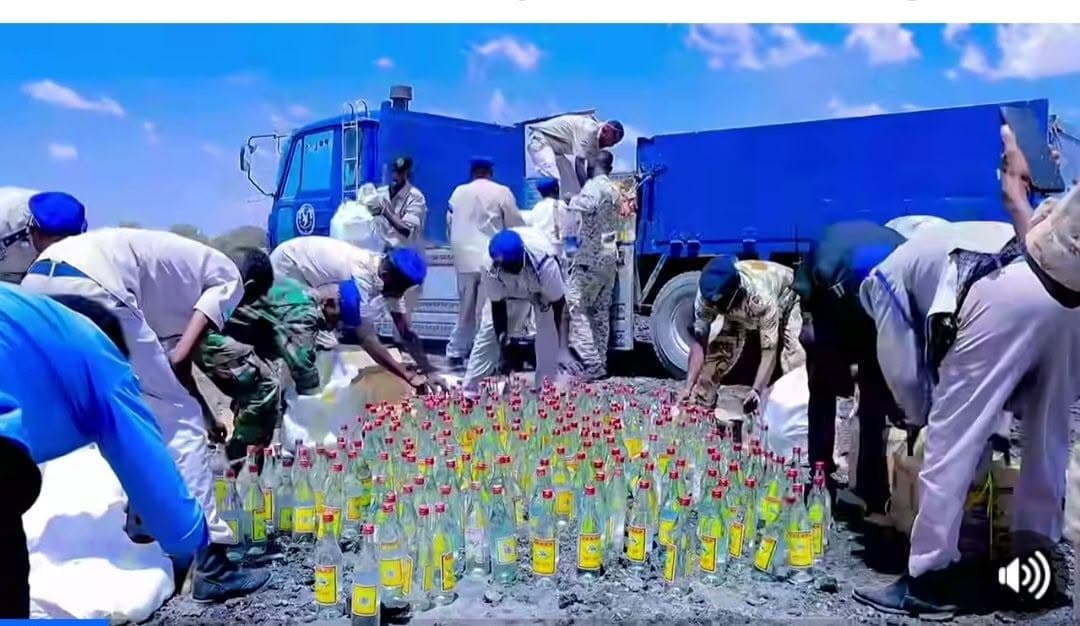 Maxkamadda Maroodi Jeex oo burburisay boqolaal litir oo khamri ah