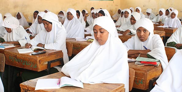 Mandera iyo Wajeer oo helay taageero waxbarasho oo dhan 4.4 milyan oo ginni