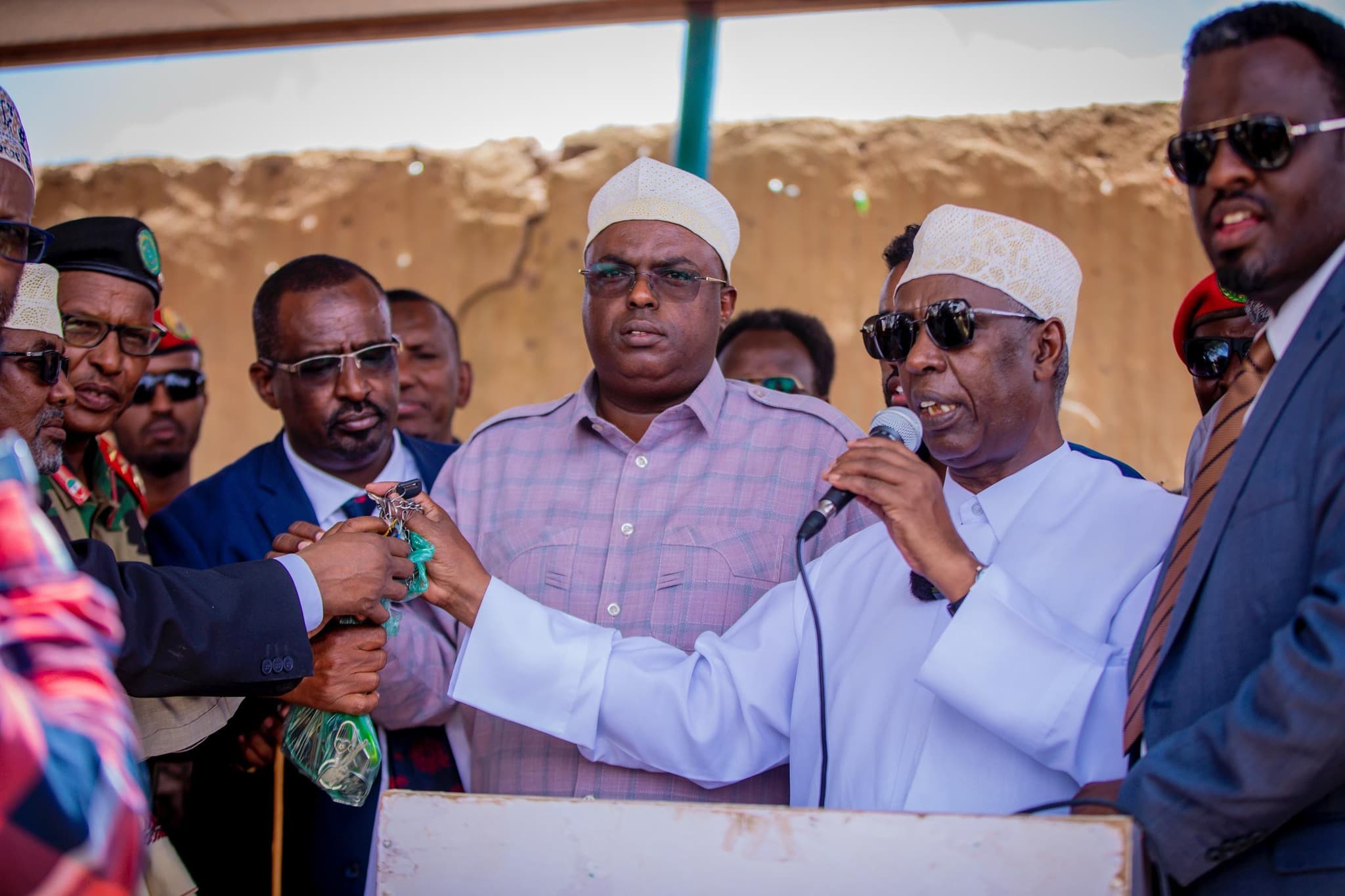Sanaag oo gebogebo marsiineysa wareejinta ciidamada madaniga ah