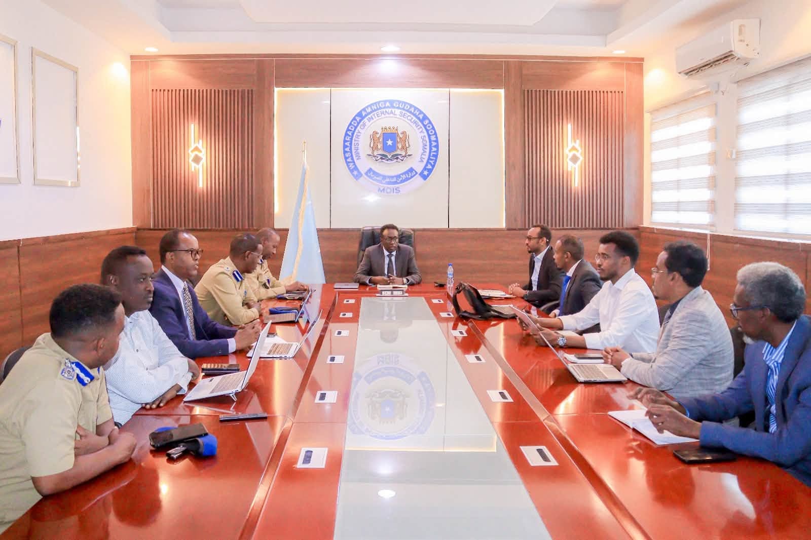 Wasaaradda Amniga Gudaha oo dardargelinaysa isku-duwidda hay’adaha amniga ka hor shirka amniga ee Sebtembar