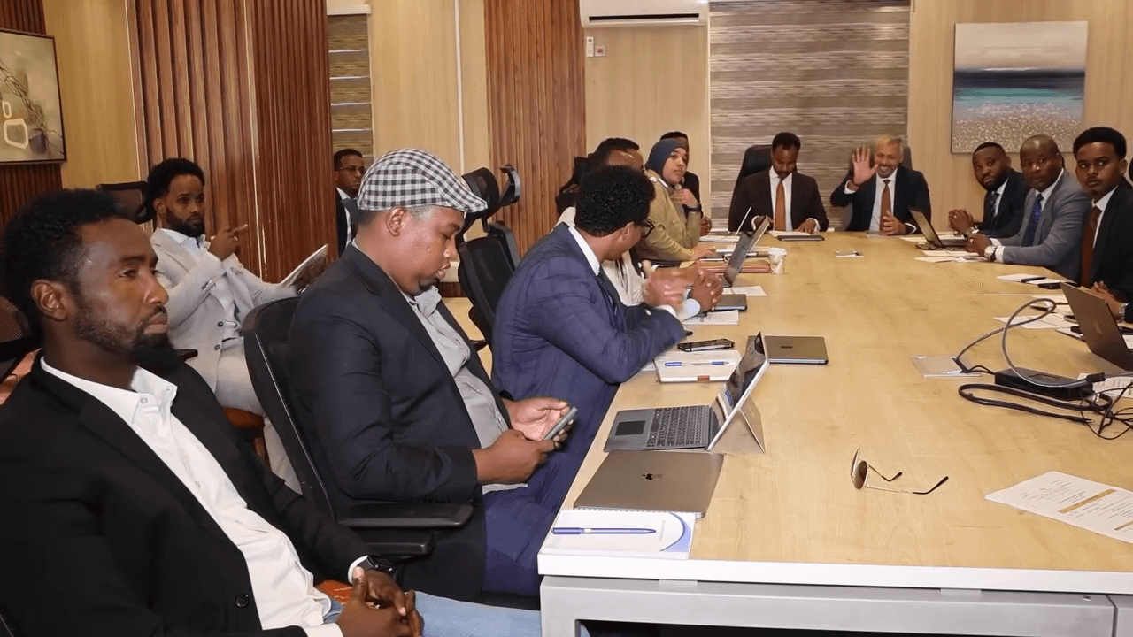Midowga Afrika oo markii ugu horreysay Soomaaliya samaynaya qiimeynta la-dagaallanka argagixisada ah