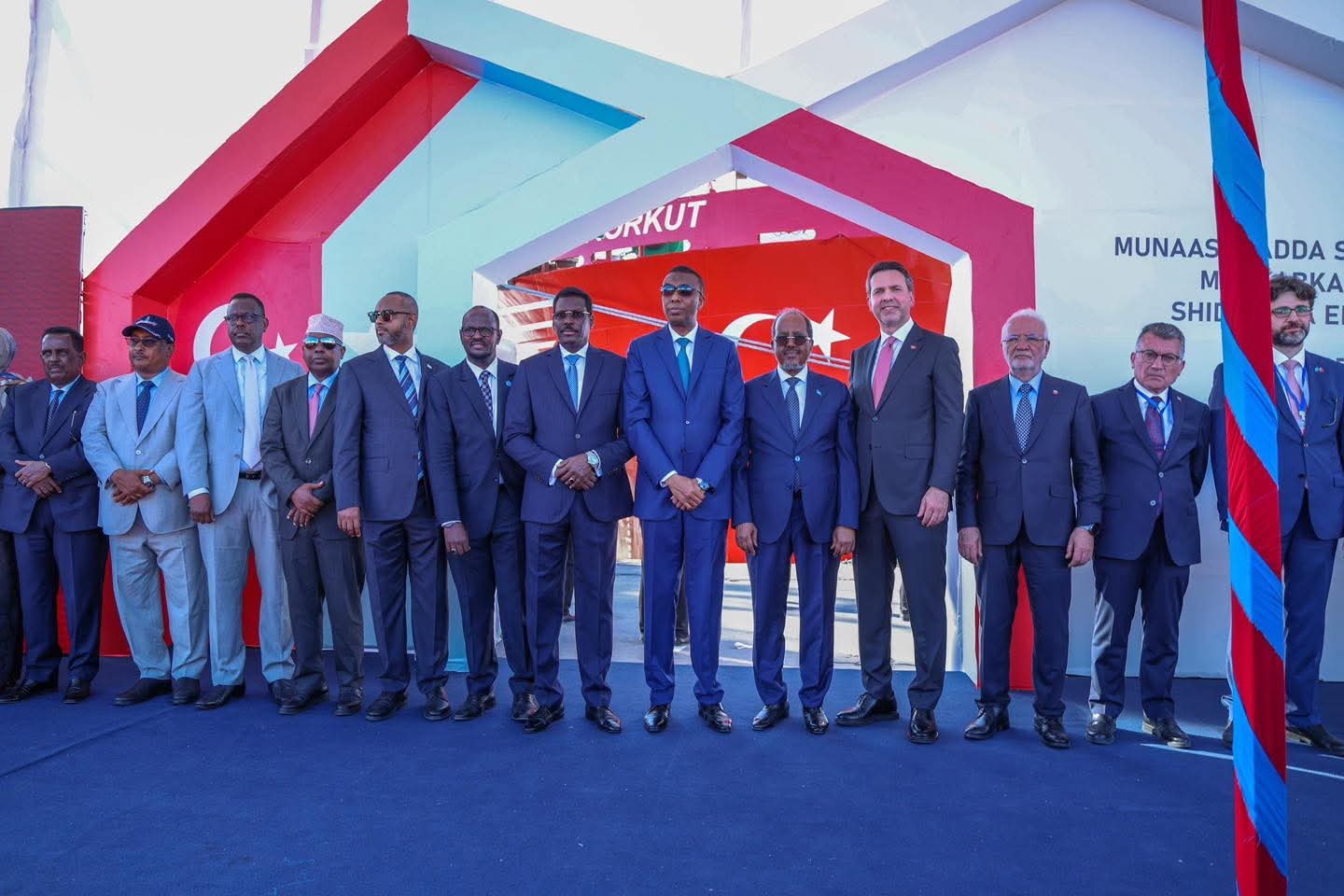 Soomaaliya oo si rasmi ah u bilowday qodista ceelkii ugu horreeyay ee shidaal