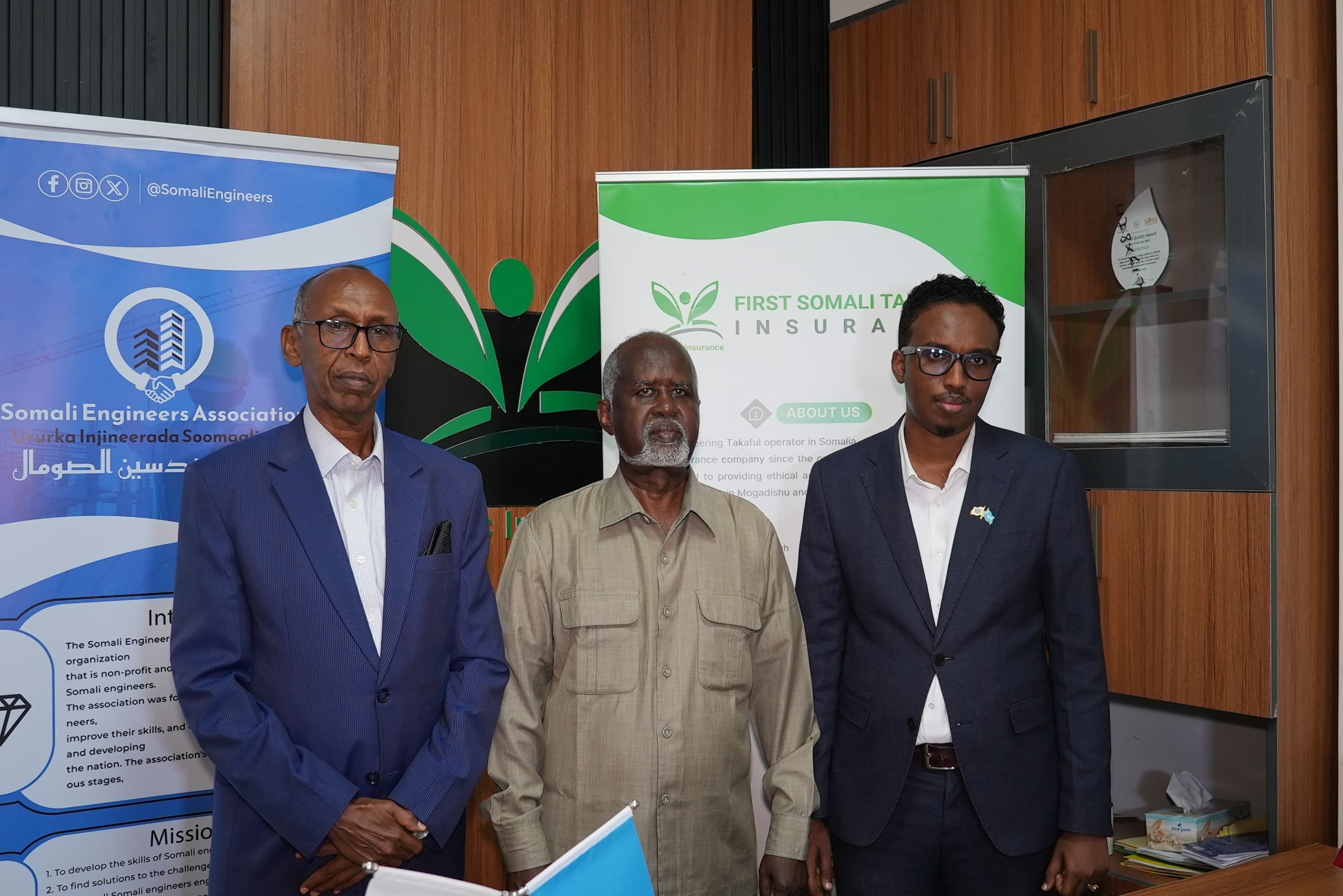 Takaful iyo Ururka Injineerada oo kala saxiixday heshiis caymiska dhismaha