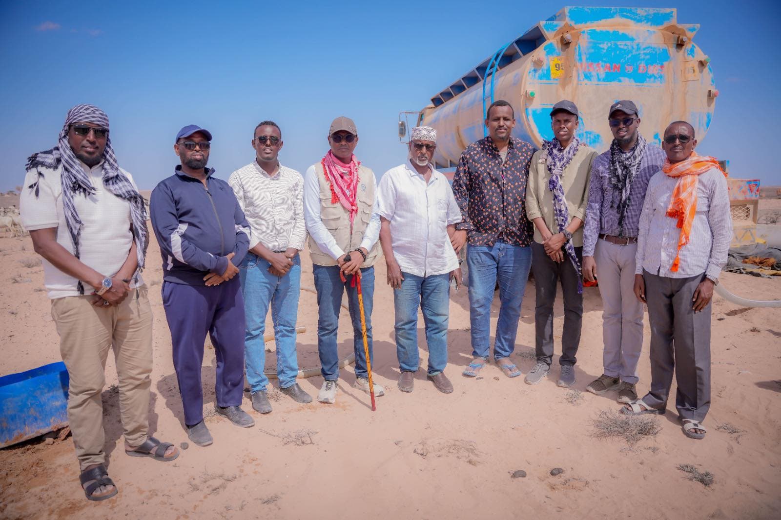 Galmudug.. SODMA oo 100 booyadood oo biyo ah gaarsiisay Af-Barwaaqo