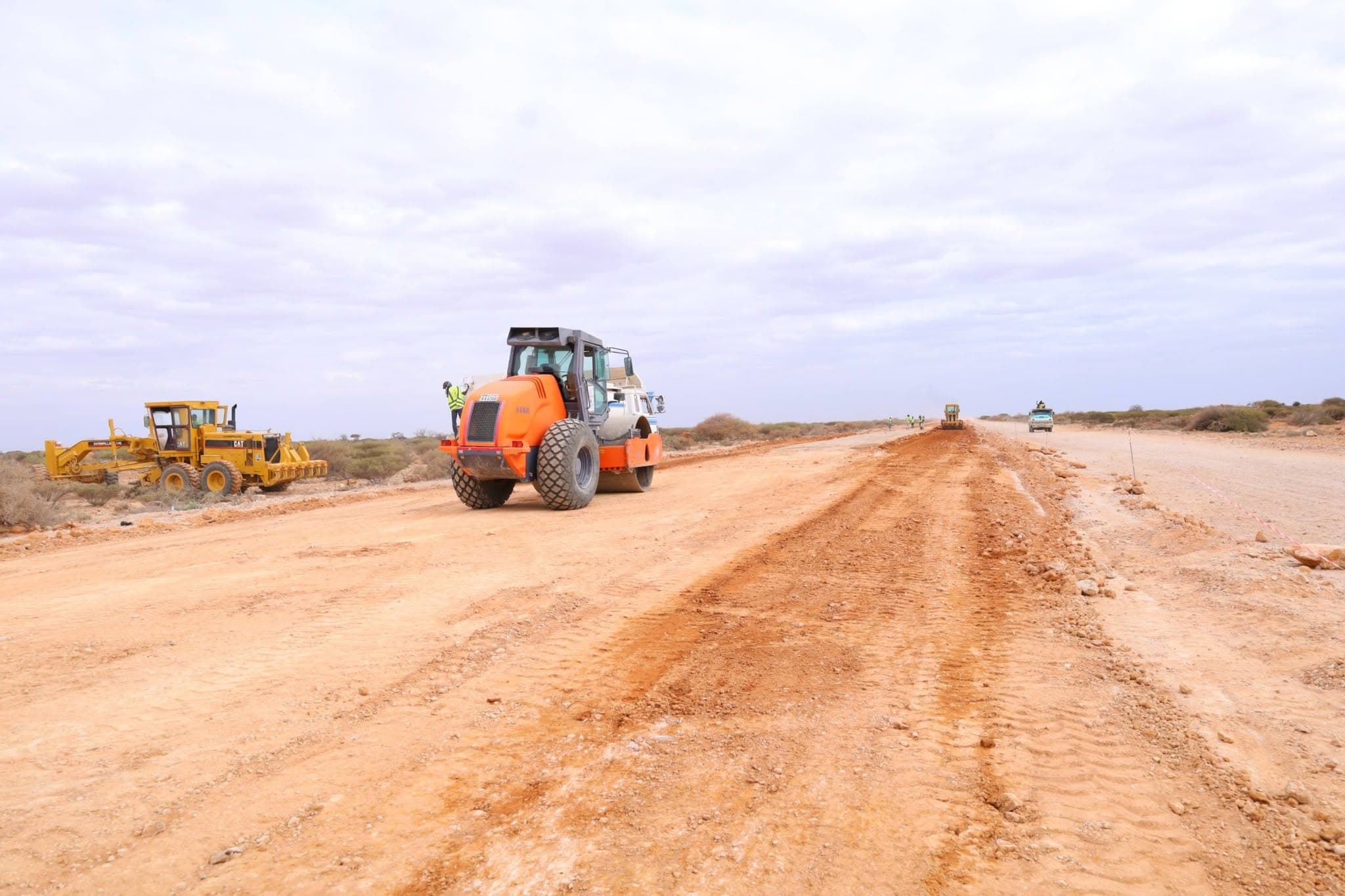 Soomaaliya oo daahfurtay tartanka qandaraaska dhismaha waddada Beledweyne–Kalabayr