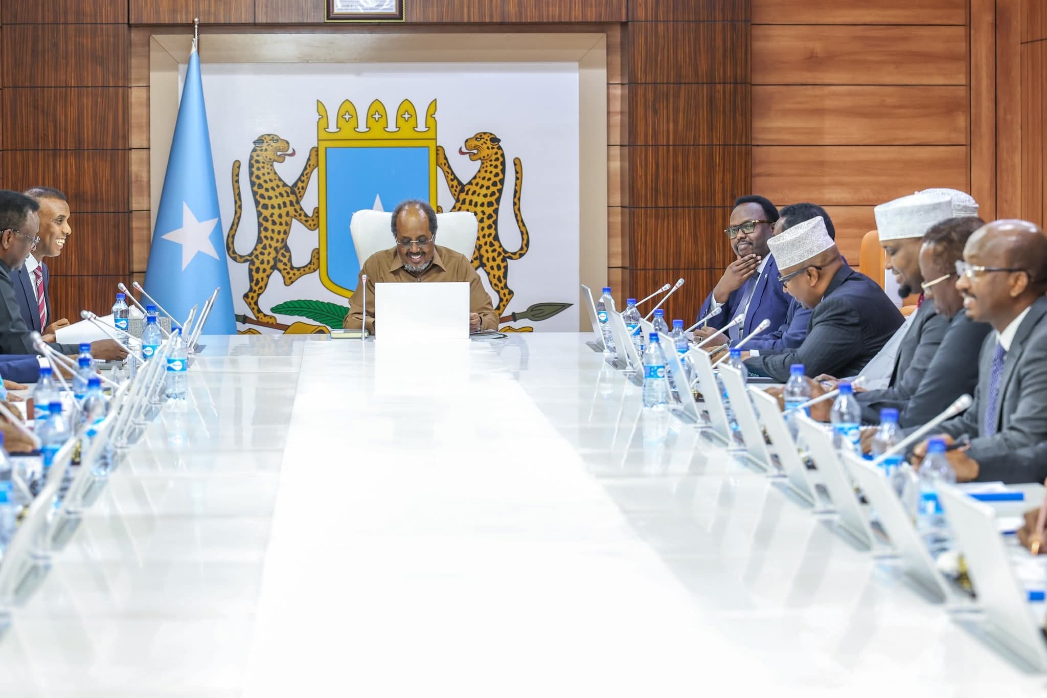 Maxaa kasoo baxay kulankii Golaha Wasiirrada ee uu guddoomiyay madaxweyne Xasan?