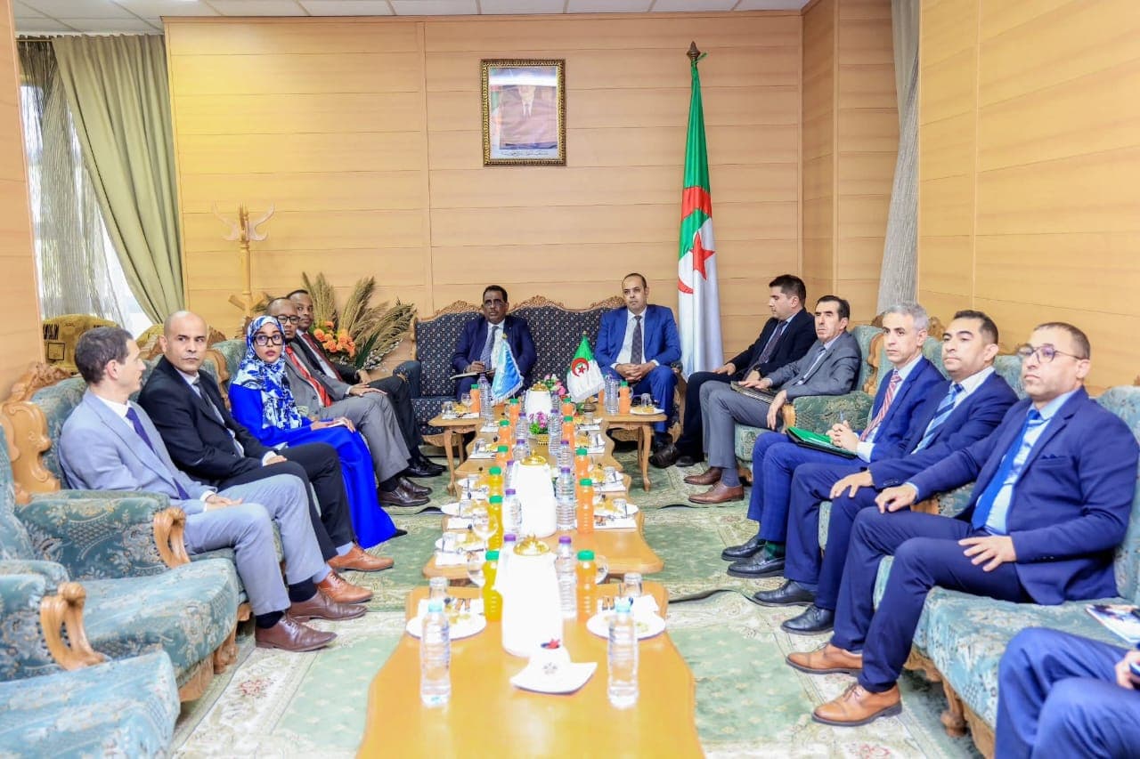 Soomaaliya oo ka faa'iideysanaysa khibradda Al-jeeriya ee nidaamka aqoonsiga muwaadiniinta