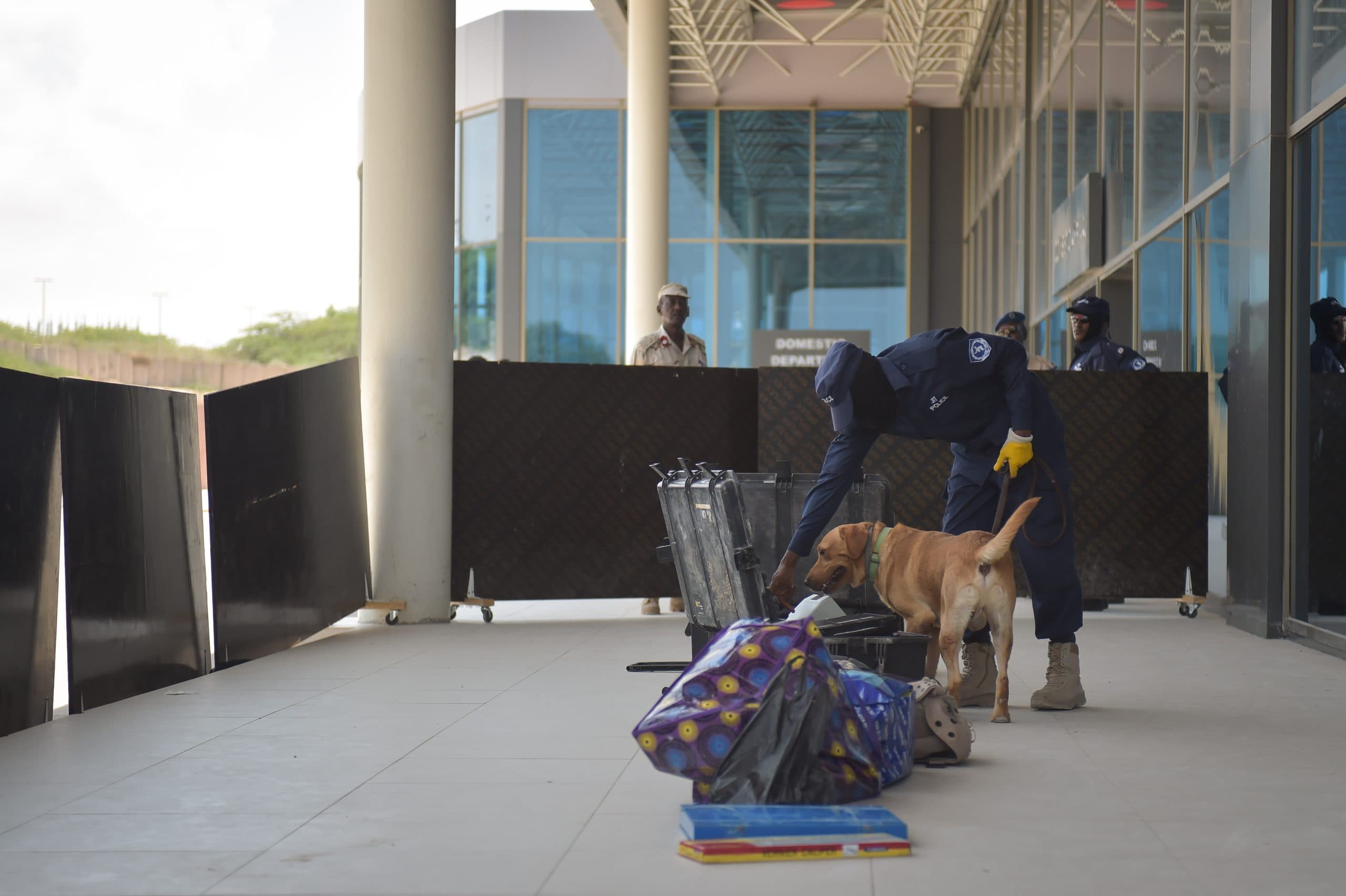 Dowladda Soomaaliya oo mar kale ku qabatay daroogo Garoonka Muqdisho.