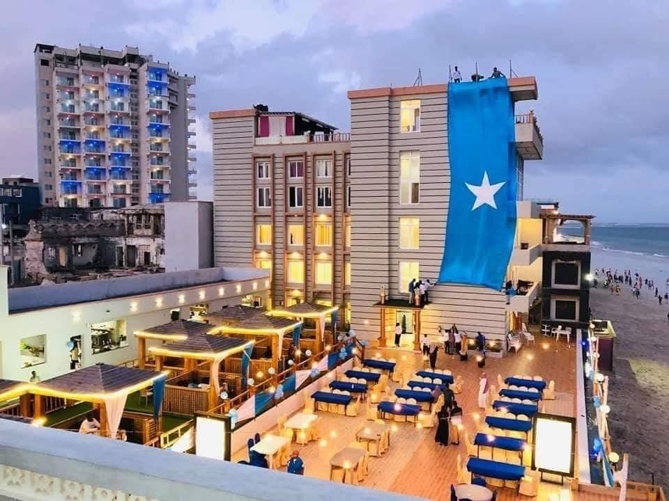 Milkiilaha Elite Hotel oo Dowladda ku eedeeyay inay dooneyso dhaca hantidiisa