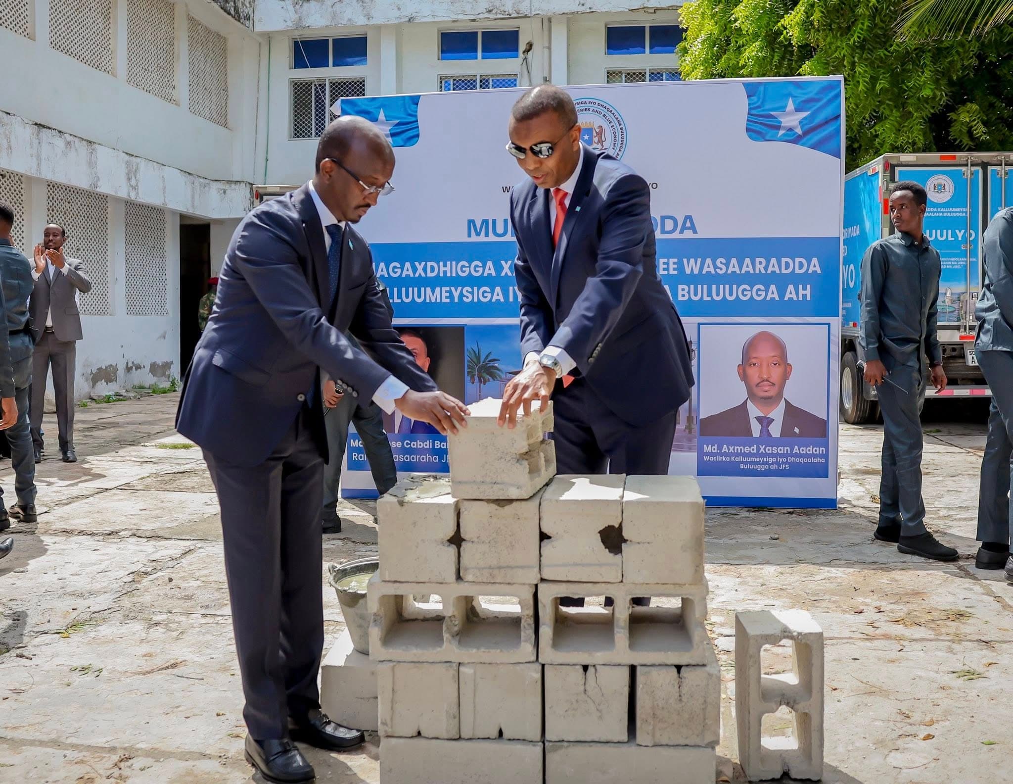 Xamse oo dhagax dhigay Xarunta Cusub ee Wasaaradda Kalluumeysiga