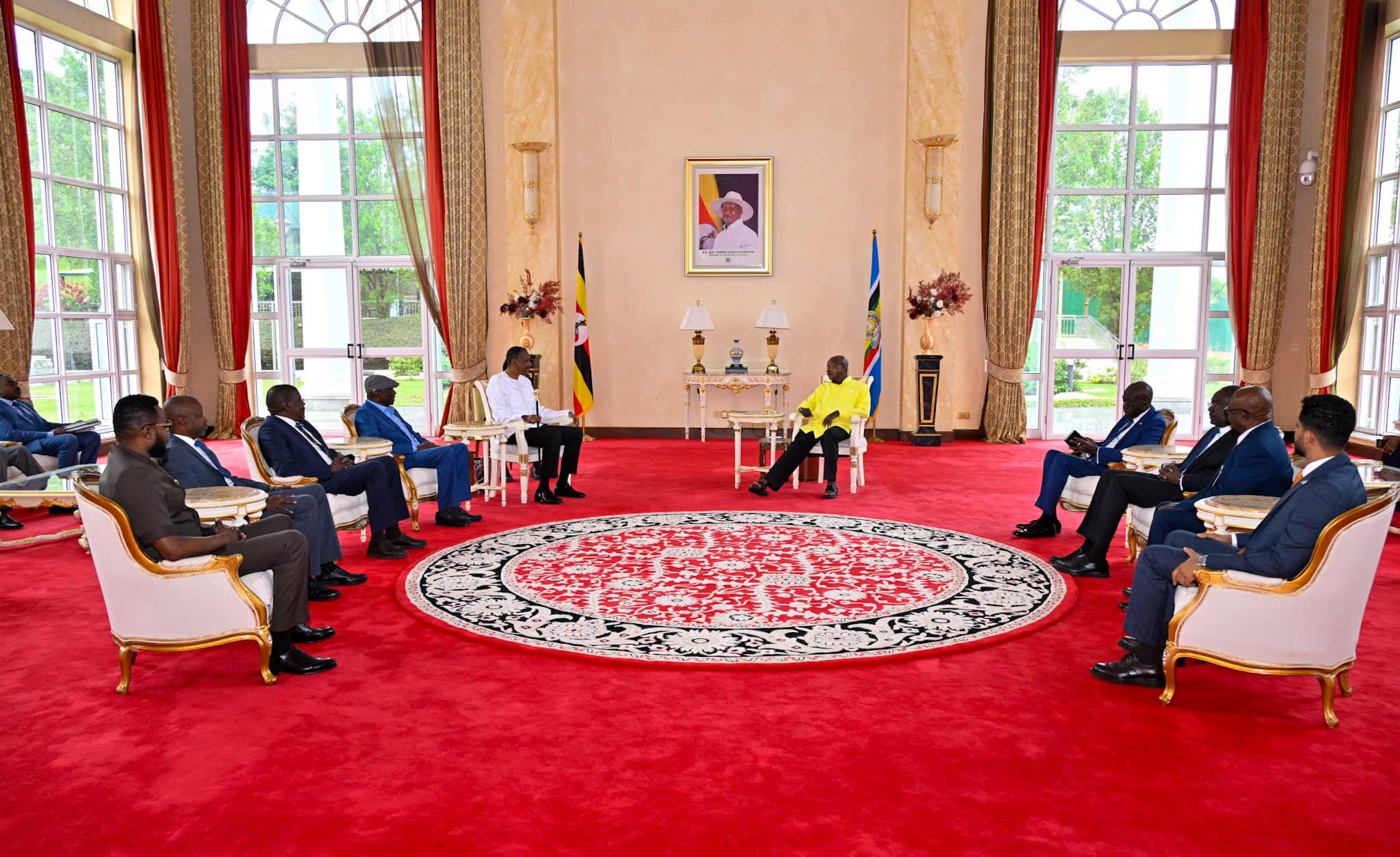 Madaxweynaha Uganda oo la kulmay hoggaamiyaha RSF ee Suudaan