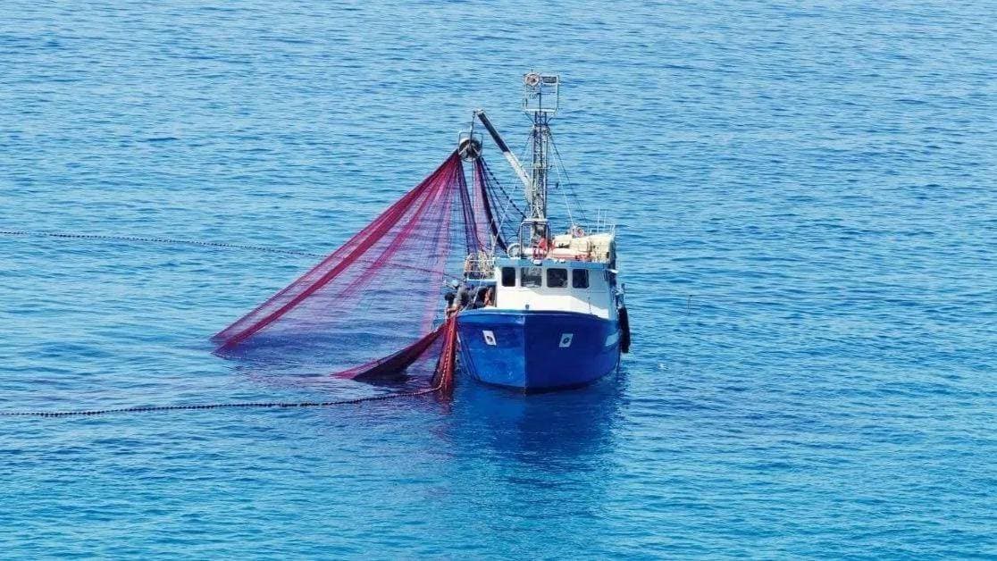 Xogta laga hayo markab lagu afduubatay Xeebaha Puntland