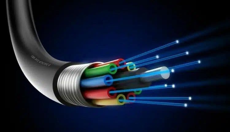 Jabuuti oo qorsheynaysa in ey Internet-keeda gaarsiiso Koonfur Afrika