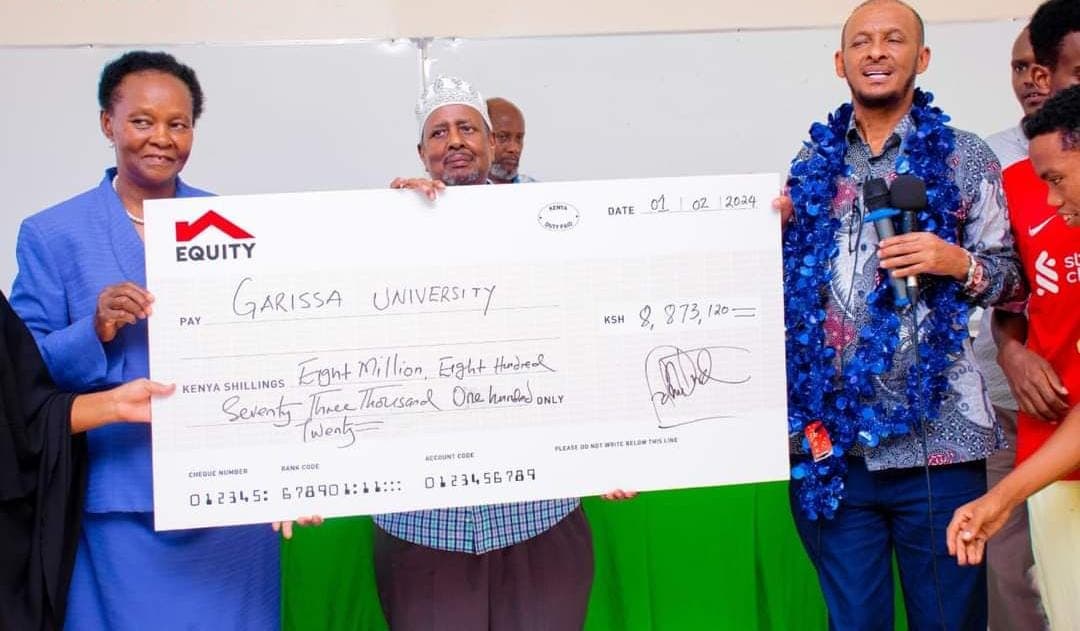 Mandheera: In ka badan 100 arday oo deeq waxbarasho ka helay Sanduuqa horumarinta