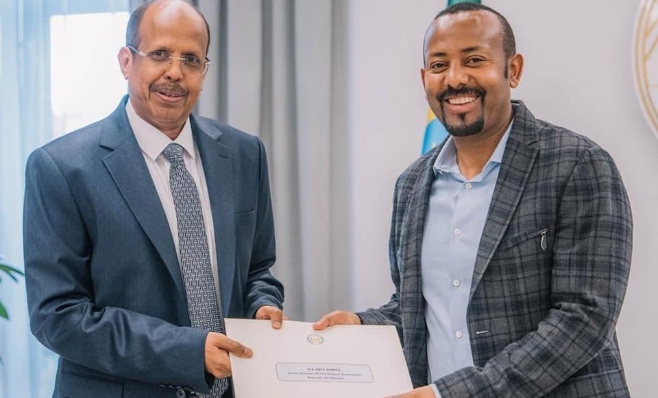 Geelle oo u diray Abiy Axmxed farriin la xiriirta iskaashiga labada dal