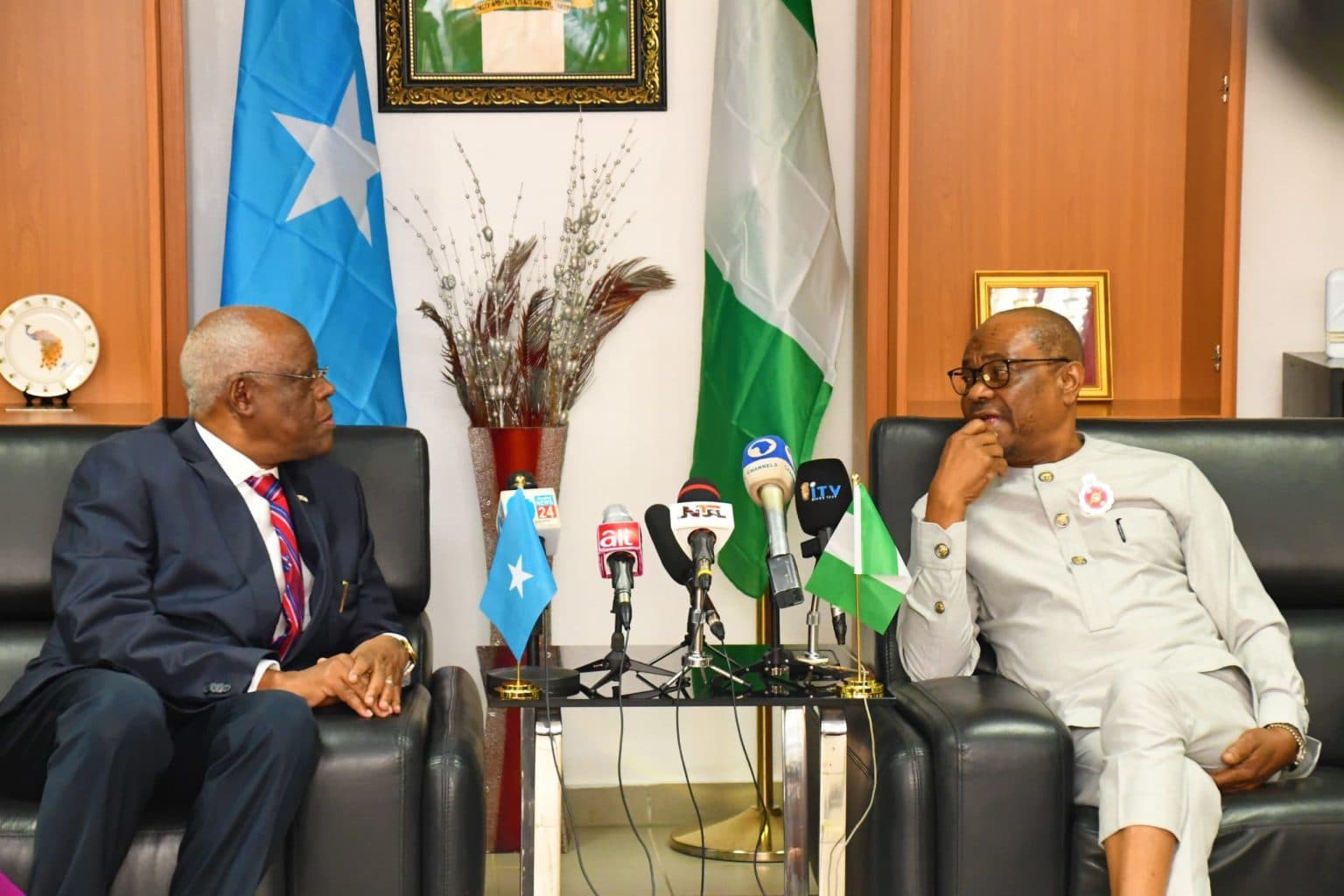 Soomaaliya oo ka codsatay Nigeria dib u dhiska caasimadda Muqdisho