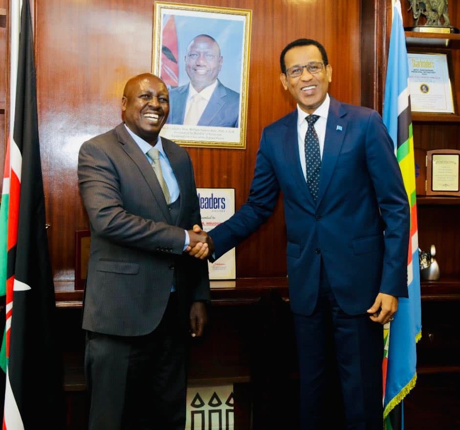 Soomaaliya iyo Kenya oo qorsheynaya waddo isku xirta Muqdisho iyo Mandera