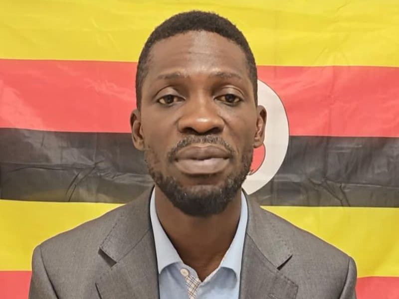 Hoggaamiyaha mucaaradka Uganda oo loo qabtay 48 saac inuu isku soo dhiibo