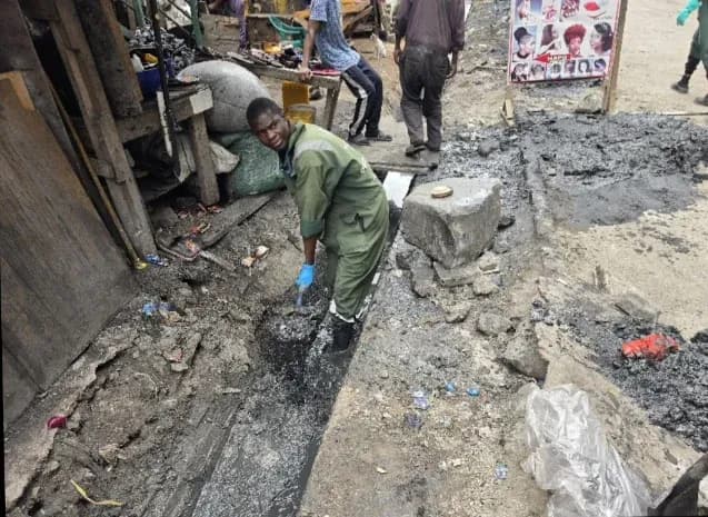 Nairobi ... Islii oo Laga Nadiifinayo Biyo-mareennada Xiran Xilli la filayo Roobab Xoogan 