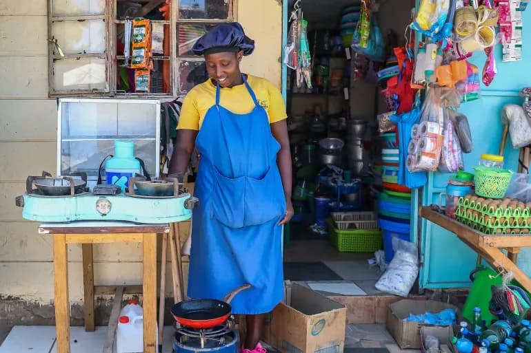 Maxay tahay digniinta Kenya ee ka dhanka ah ganacsatada ajaanibta ah ?