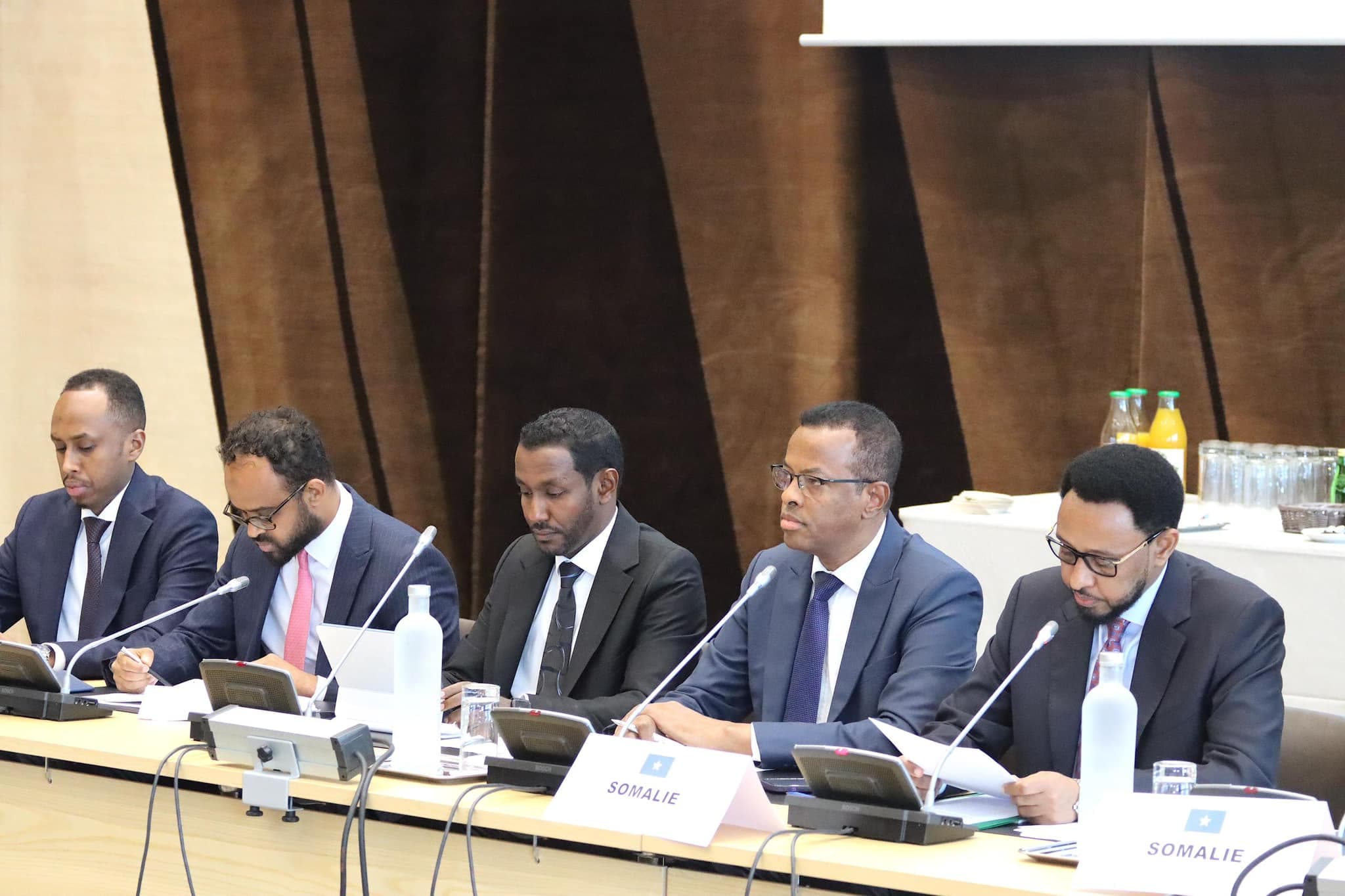 Naadiga Paris oo Soomaaliya ka tirtiray inta badan deyntii lagu lahaa