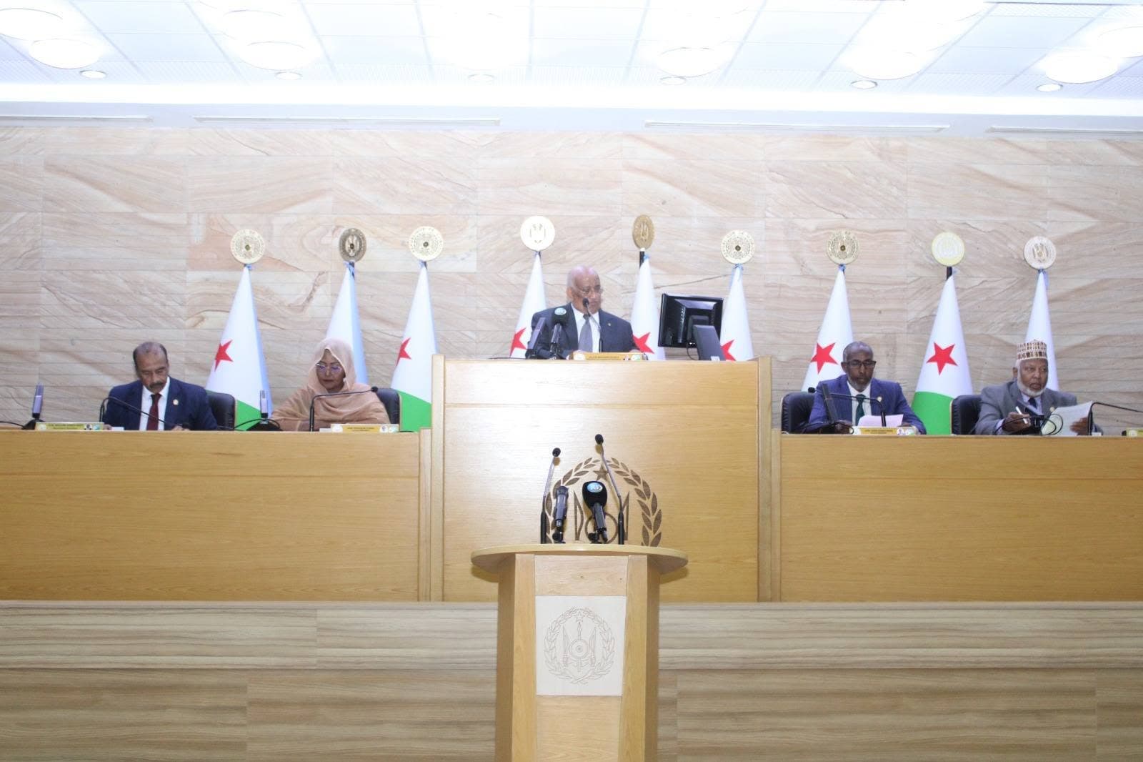 Baarlamaanka Jabuuti oo meelmariyay xisaabaadka maaliyadeed ee saddex hay’adood