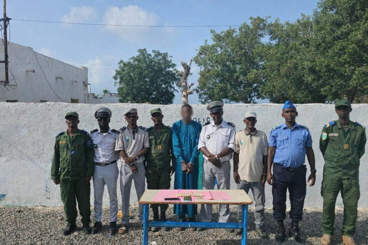 Jabuuti oo qabatay ajaanib dalka soo gelinaysay daroogo