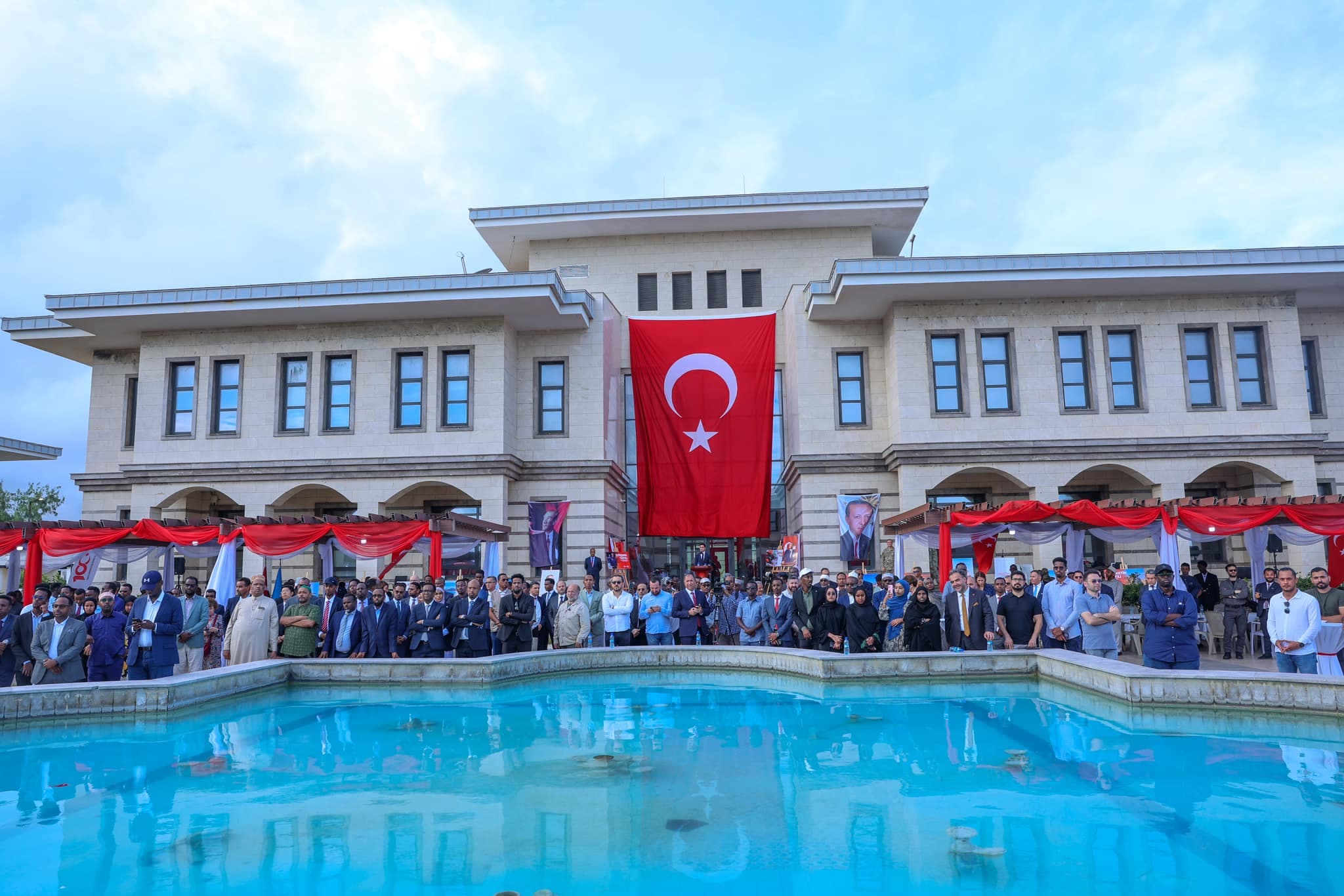 Turkiga oo shaqaalaha dowlada ka joojiyay dal-ku-galka dalxiiska