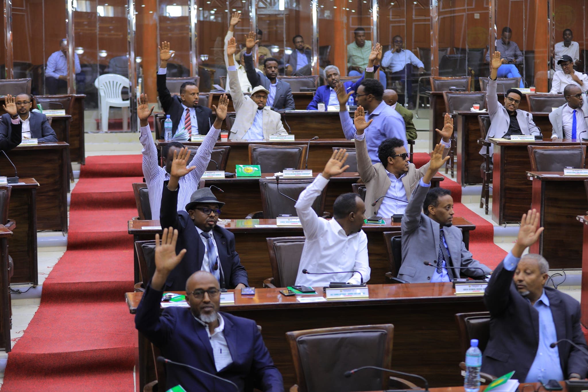 Wakiilada Somaliland oo meel mariyay go’aankii guddigga dhex-dhexaadinta