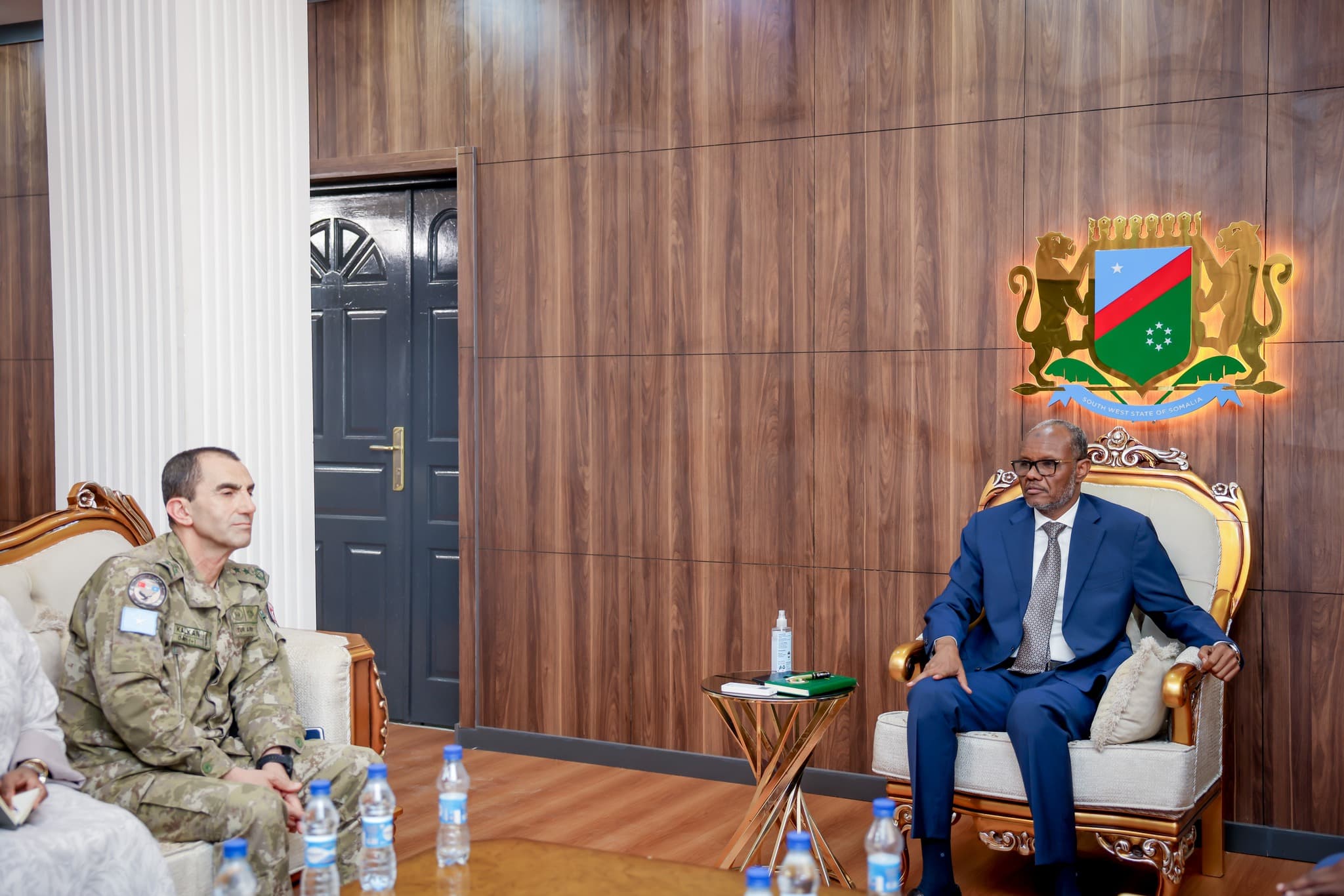 Laftagareen oo Taliyaha TurkSom kala hadlay tayeynta ciidamada Koonfur Galbeed