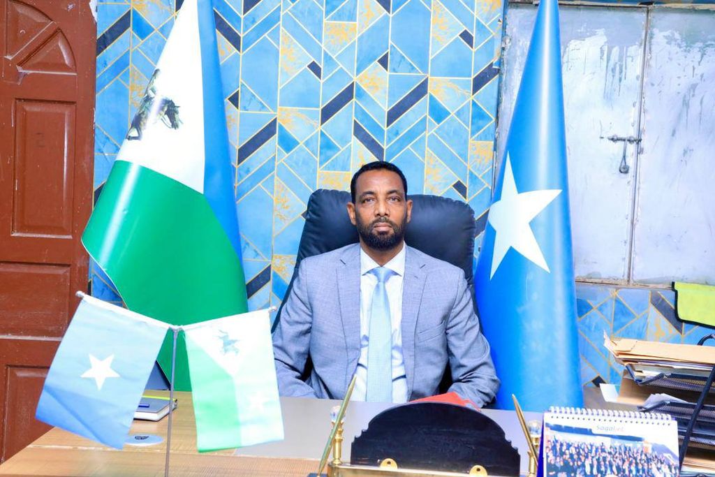 Wasaaradda Gaadiidka Soomaaliya oo beenisay inuu hakad ku yimid taarikada gaadiidka