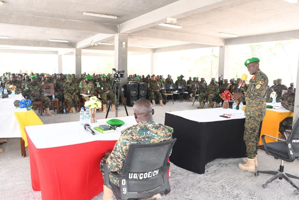 Ciidamada AUSSOM oo loogu baaqay feejignaan 