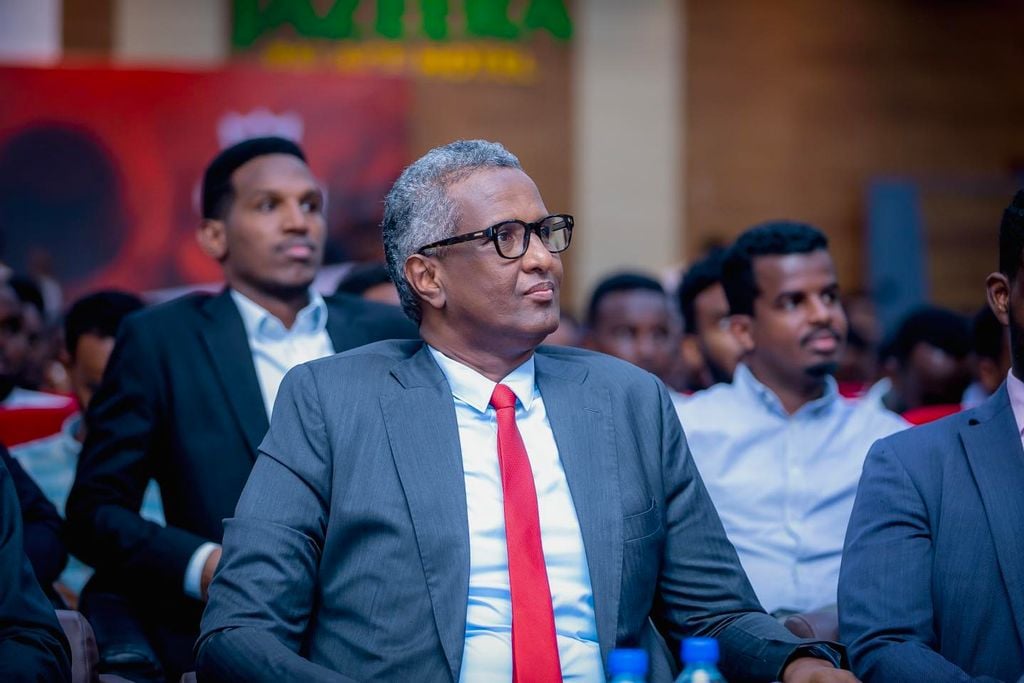 Guddiga Doorashooyinka oo lagu eedeeyay hanjabaad ka dhanka ah jaamacadaha.