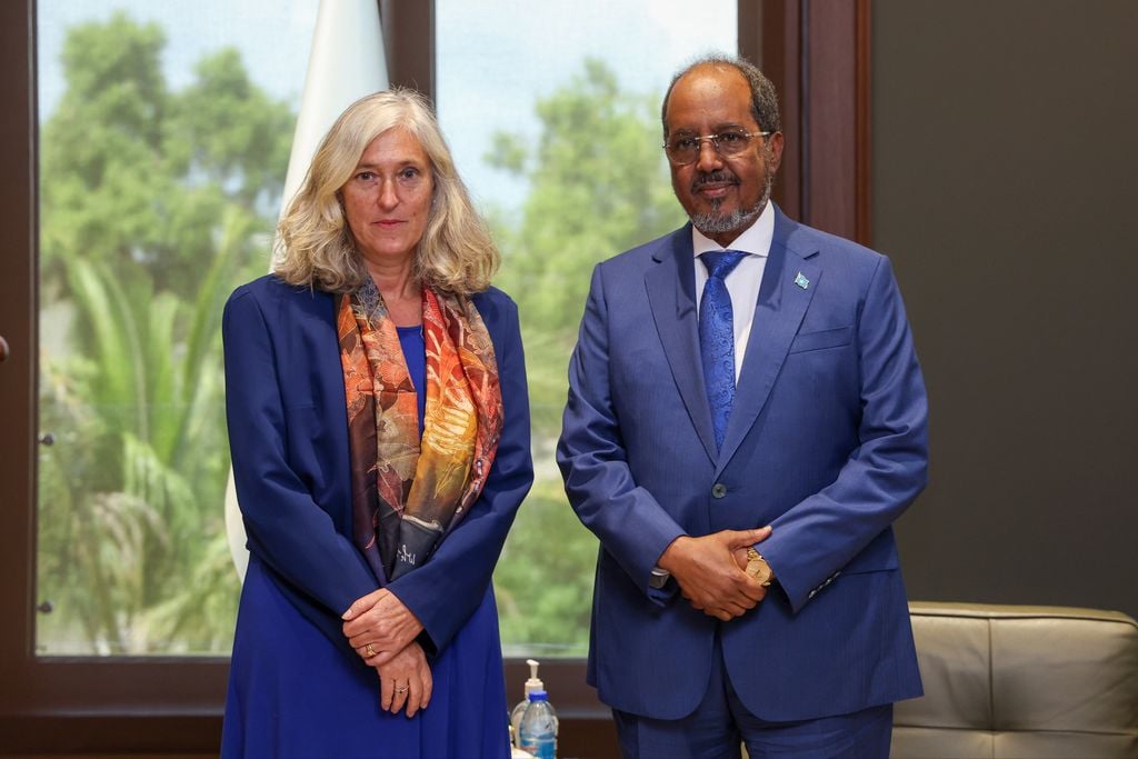 Maxaa looga hadlay kulanka Madaxweyne Xasan Sheekh iyo Safiirka Midowga Yurub?