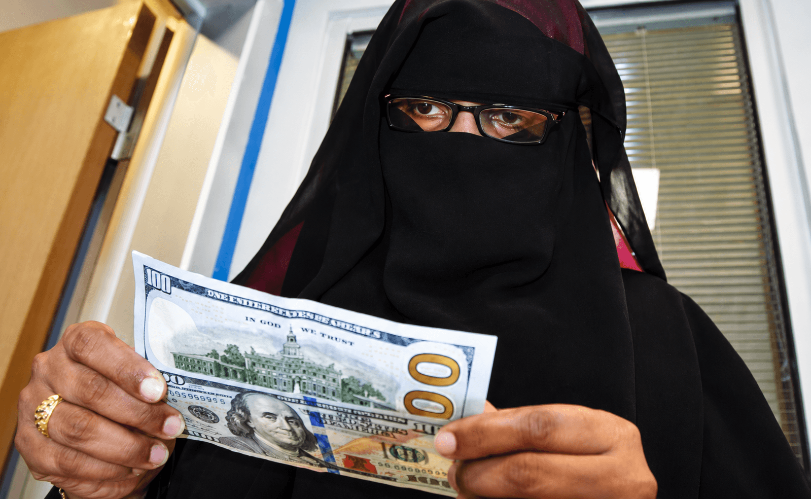 Dahabshiil oo Sheegtay in Haweenku Ragga Kaga Badan Yihiin Lacagaha Dibadda laga Soo Diro